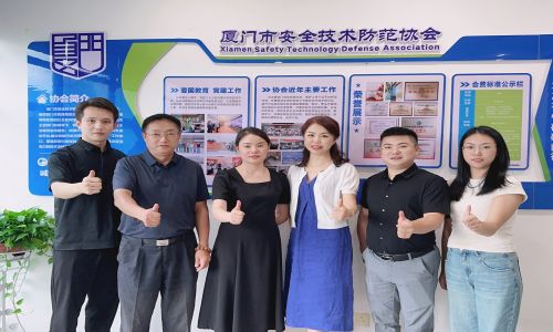 宇航工業(yè)交換機(jī)赴廈門安防協(xié)會(huì)、羅普特集團(tuán)參觀交流！